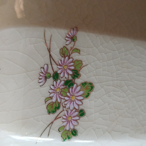 Imperial Japan Vintage Porcelain Vase with peacock design and gold trimmed - Picture 2 of 7